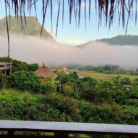 Baan 2 Dao Farmstay Чианг Дао Экстерьер фото