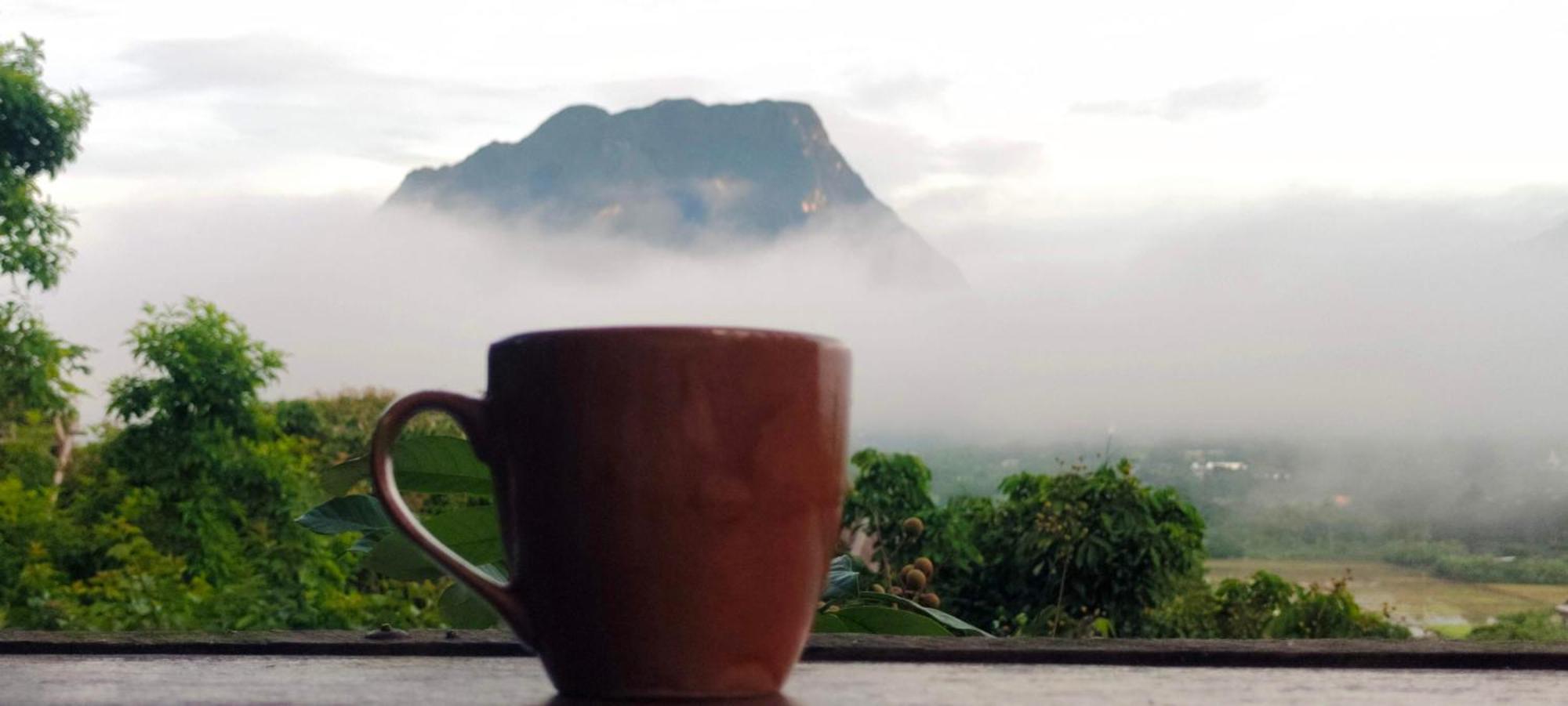 Baan 2 Dao Farmstay Чианг Дао Экстерьер фото